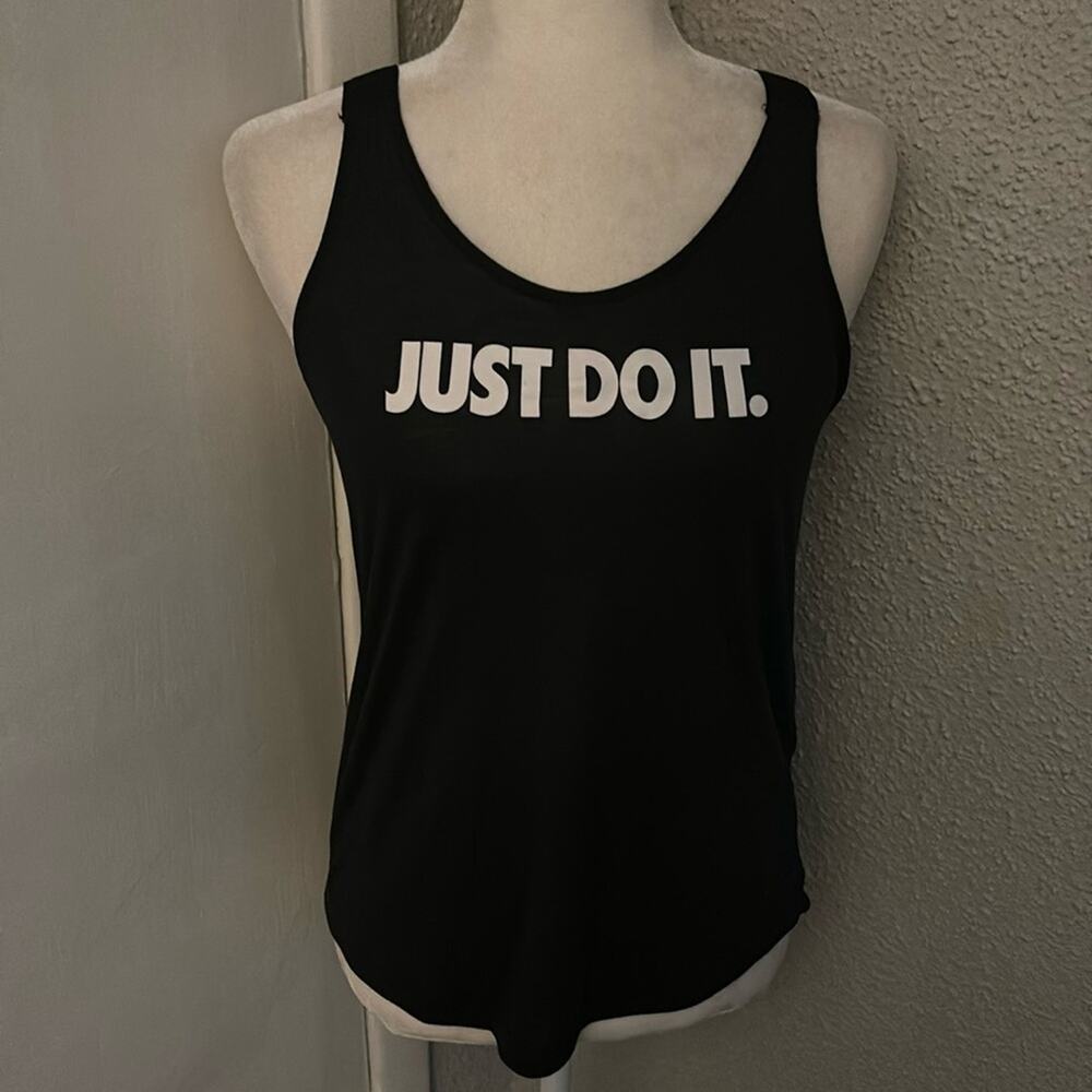 Nike Women’s Dri-Fit Breathe Elastika Tank BQ5802-010 Black/White S Activewear